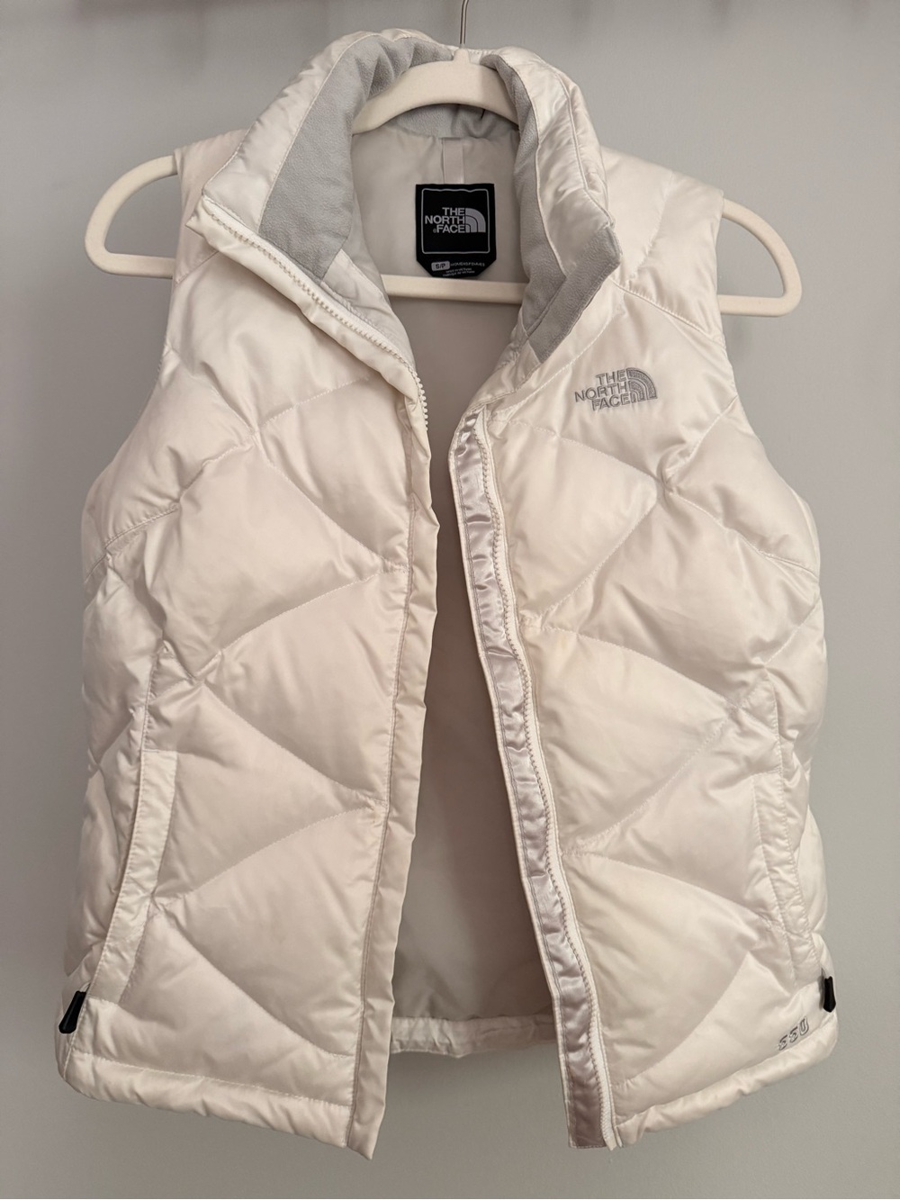 The North Face 550 Women’s Ivory Puffer Vest